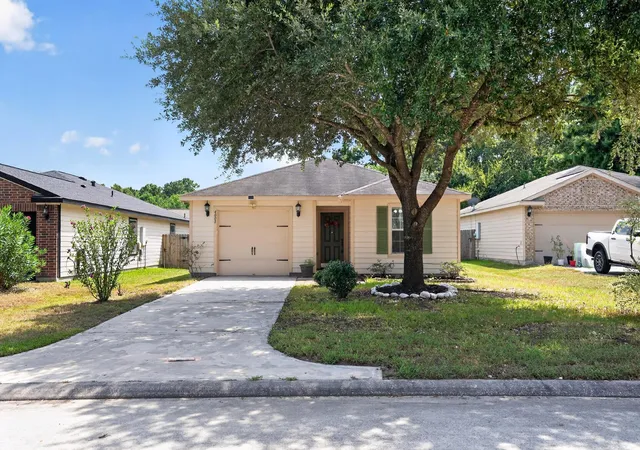 Photo 3 of Sale Pending at 4008 Pedernales River Ln, Spring, TX 77386 | MLS# 72404627 | Listing updated on 2026-09-08