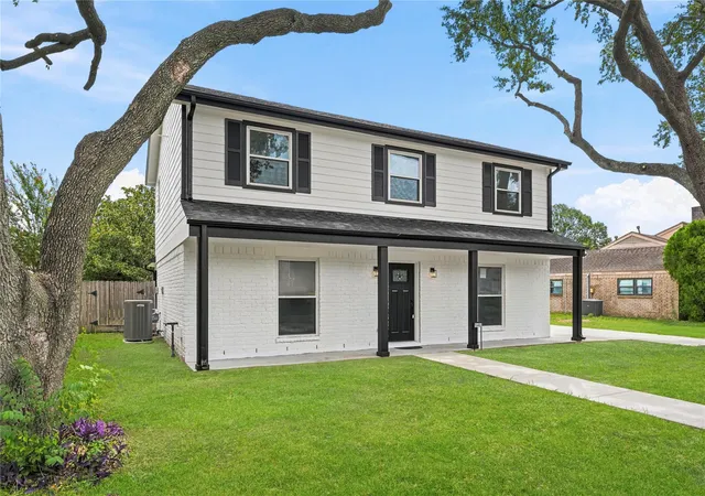 2nd image of 16402 Cornwall St, Jersey Village, TX 77040 | MLS# 9365406
