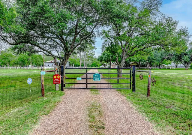 2nd image of 2810 Precinct Line Rd Rd, Richmond, TX 77406 | MLS# 52818896