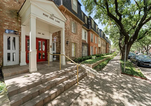1st image of 359 N Post Oak Ln #127, Houston, TX 77024 | MLS# 5240276