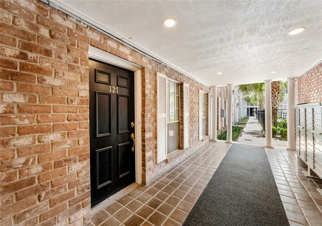 4th image of 359 N Post Oak Ln #127, Houston, TX 77024 | MLS# 5240276