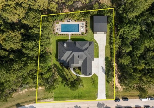Photo 2 of Sale Pending at 7245 Red Oak Grv Rd, Montgomery, TX 77316 | MLS# 57207612 | Listing updated on 2026-07-13