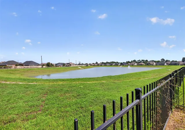 32nd image of 23515 Meritage Dr, Alvin, TX 77511 | MLS# 84862497