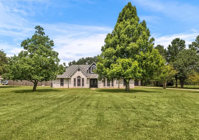 2nd image of 141 County Road 2209 S, Cleveland, TX 77327 | MLS# 45415979