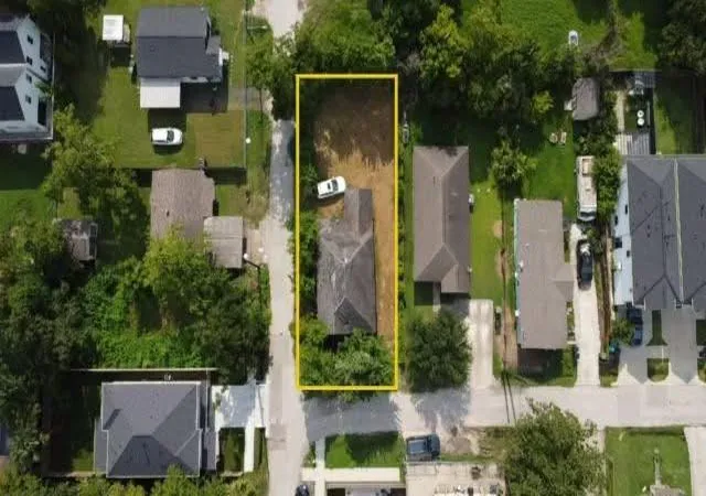 Photo 1 of Land for sale at 901 Pollard St, Houston, TX 77020 | MLS# 44798974 | Listing updated on 2026-09-04
