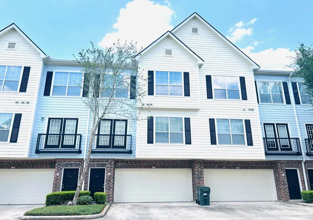 2nd image of 9200 Westheimer Rd #1704, Houston, TX 77063 | MLS# 31919993