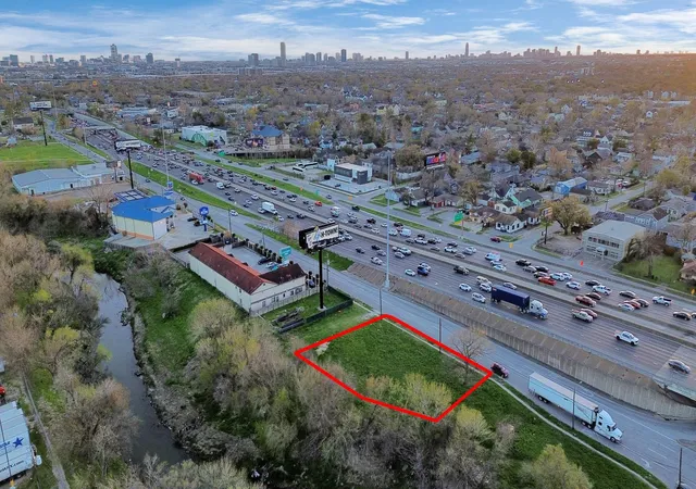 Photo 3 of Land for sale at 2636 North Fwy, Houston, TX 77009 | MLS# 10927452 | Listing updated on 2026-05-30