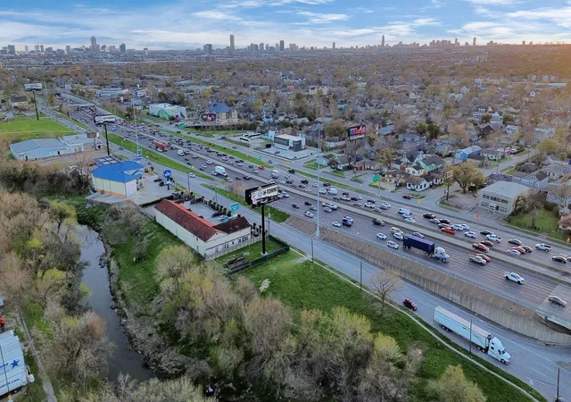 Photo 3 of Land for sale at 2636 North Fwy, Houston, TX 77009 | MLS# 10927452 | Listing updated on 2026-05-30