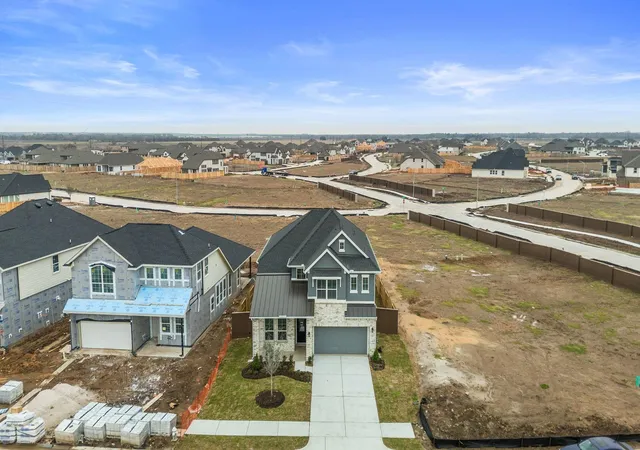 Photo 3 of Single family home for sale at 303 Cottontail Ln, Rosenberg, TX 77471 | MLS# 4583493 | Listing updated on 2026-08-20