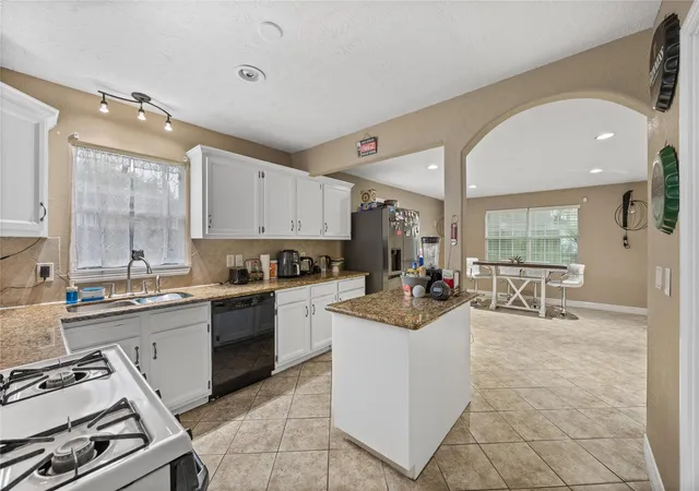 Photo 4 of Single family home for sale at 8112 Milredge St, Houston, TX 77017 | MLS# 86380576 | Listing updated on 2026-08-31