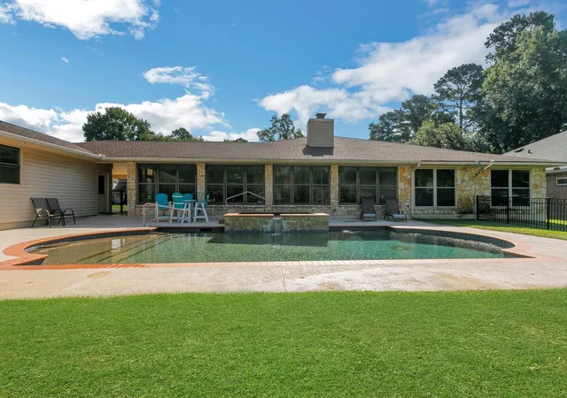 Photo 2 of Single family home for sale at 26 Westpoint Dr, Trinity, TX 75862 | MLS# 43102903 | Listing updated on 2026-08-23