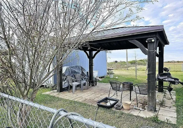 Photo 3 of Single family home for sale at 98 Dog Fish Dr, Palacios, TX 77465 | MLS# 68784806 | Listing updated on 2026-09-12