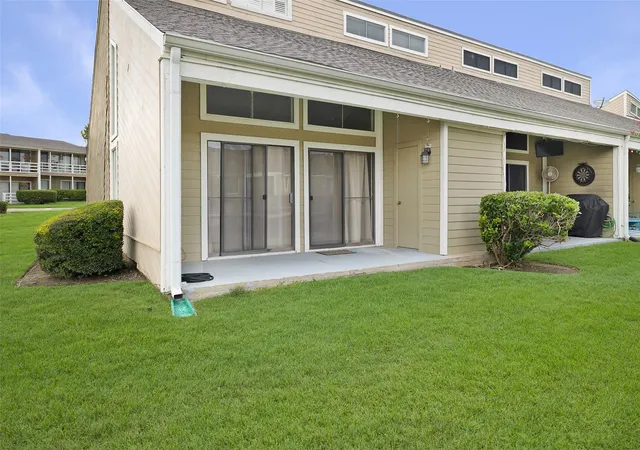 4th image of 100 April Point Dr S, Montgomery, TX 77356 | MLS# 82703261