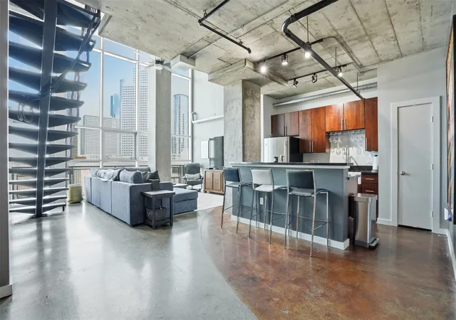 2nd image of 2000 Bagby St #9422, Houston, TX 77002 | MLS# 84335584