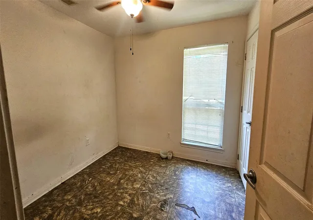 10th image of 2311 12th Ave, La Marque, TX 77568 | MLS# 65092539