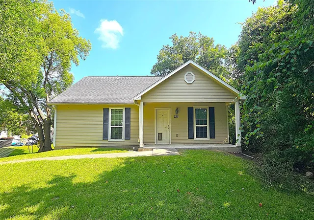 1st image of 2311 12th Ave, La Marque, TX 77568 | MLS# 65092539