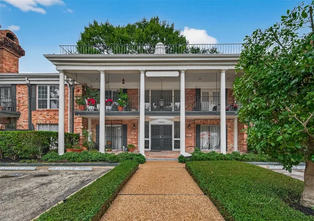 1st image of 3400 Timmons Ln #31, Houston, TX 77027 | MLS# 52761015
