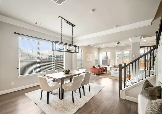 3rd image of 5328 Larkin St, Houston, TX 77007 | MLS# 42052277