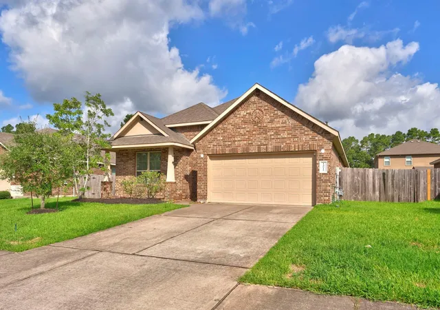 Photo 2 of Single family home for sale at 14015 Routt Forest Trl, Conroe, TX 77384 | MLS# 56685973 | Listing updated on 2026-08-24