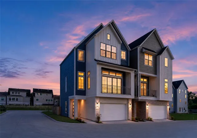 2nd image of 8703 Cosenza Ln, Houston, TX 77055 | MLS# 37581403