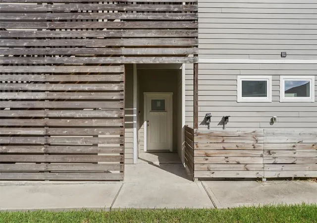 5th image of 2518 Cleburne St, Houston, TX 77004 | MLS# 42380491