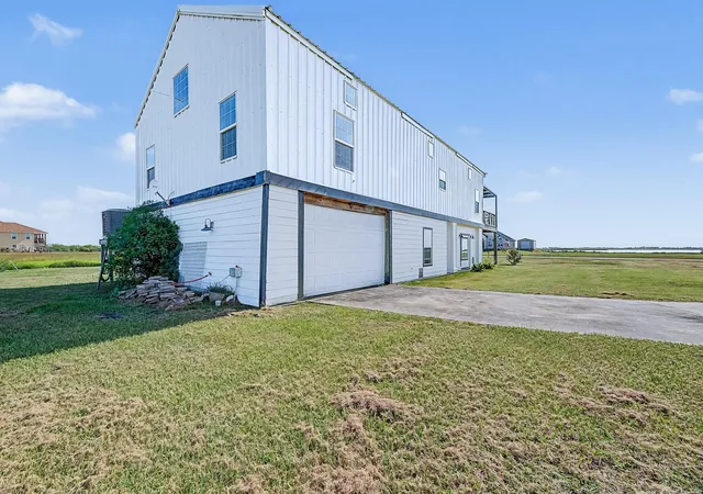 42nd image of 201 Turtle Bay Cvs, Palacios, TX 77465 | MLS# 25669953