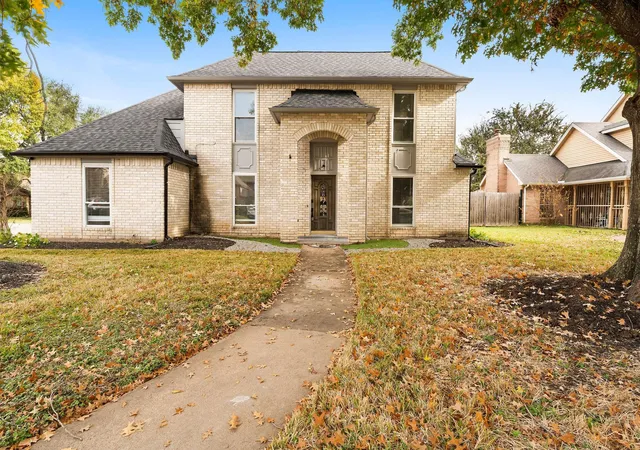 Photo 3 of Single family home for sale at 4103 Clb Valley Dr, Houston, TX 77082 | MLS# 26285575 | Listing updated on 2026-09-17