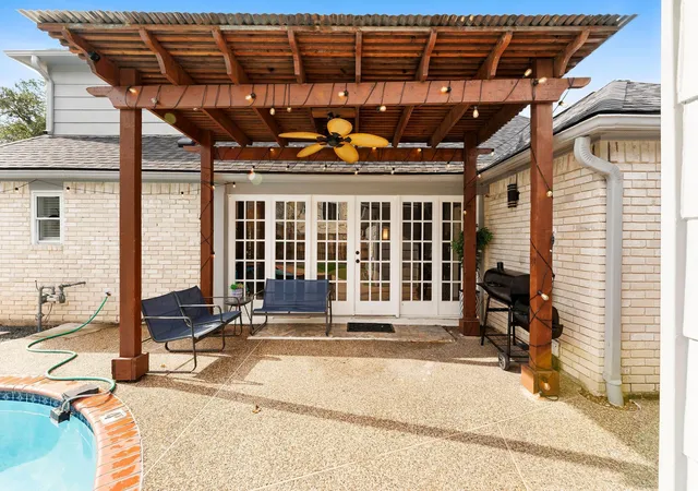 Photo 4 of Single family home for sale at 4103 Clb Valley Dr, Houston, TX 77082 | MLS# 26285575 | Listing updated on 2026-09-17