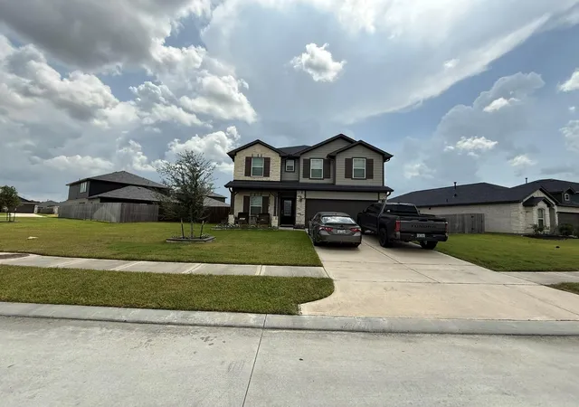 Photo 2 of Single family home for sale at 927 Alaska Cedar Dr, Crosby, TX 77532 | MLS# 8771237 | Listing updated on 2026-09-17