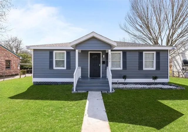 Photo 2 of Single family home for sale at 5102 Carmen St, Houston, TX 77033 | MLS# 21508051 | Listing updated on 2026-08-06