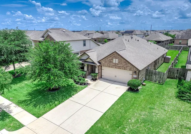 Photo 2 of Single family home for sale at 20715 Arrow Fls Ln, Richmond, TX 77407 | MLS# 34465165 | Listing updated on 2026-09-19