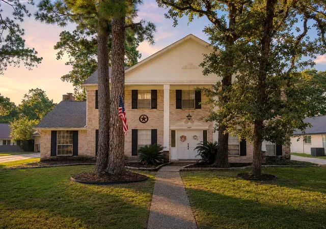 Photo 1 of Single family home for sale at 5407 Old Lodge Dr, Houston, TX 77066 | MLS# 53335999 | Listing updated on 2026-09-06