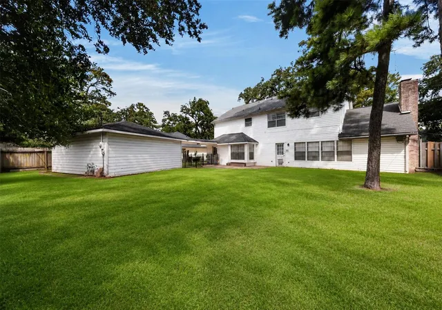 Photo 3 of Single family home for sale at 5407 Old Lodge Dr, Houston, TX 77066 | MLS# 53335999 | Listing updated on 2026-09-06