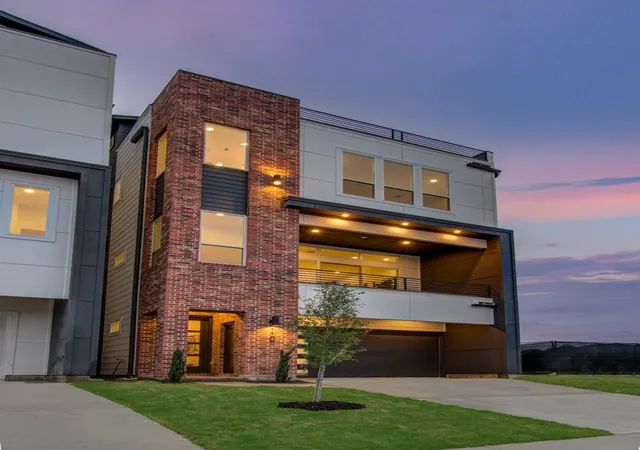 Photo 1 of Single family home for sale at 1113 Ennis St, Houston, TX 77003 | MLS# 20501481 | Listing updated on 2026-09-17