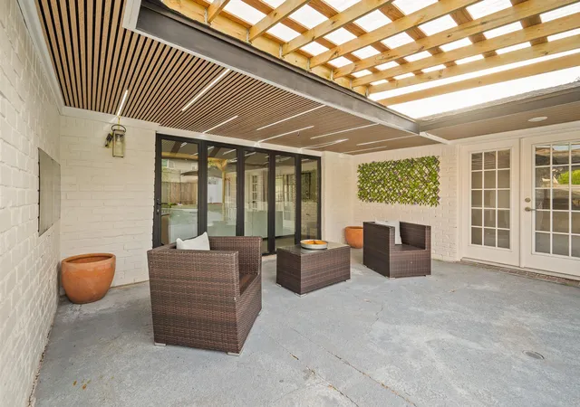 5th image of 10703 Valley Forge Dr, Houston, TX 77042 | MLS# 62310000