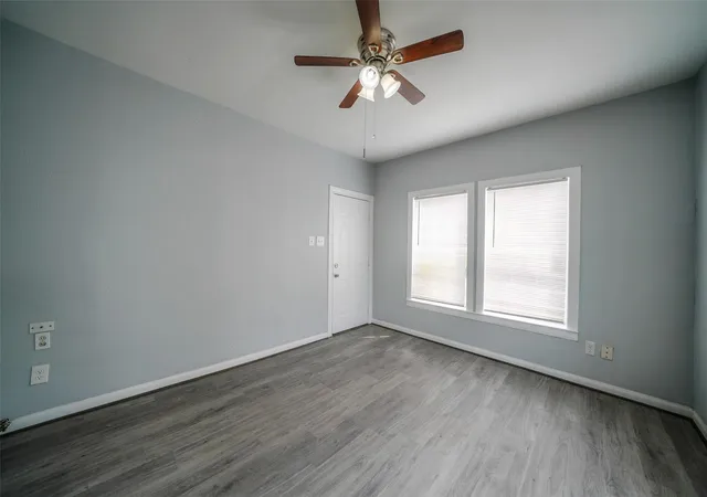 4th image of 1111 Wooding St, Houston, TX 77011 | MLS# 3259712