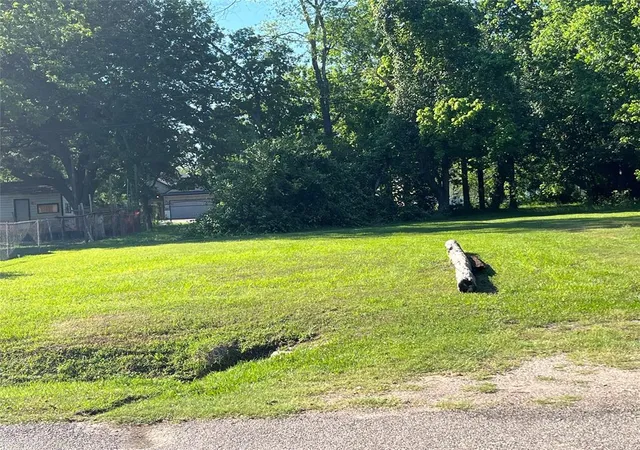 Photo 2 of Land for sale at 0 St Clair St, Houston, TX 77088 | MLS# 40573378 | Listing updated on 2026-05-09
