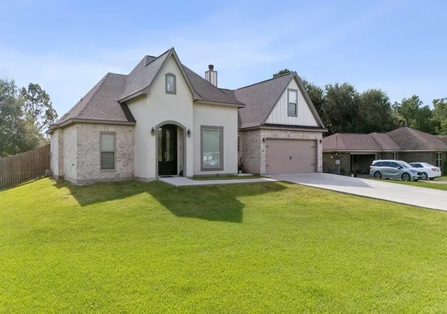 Photo 1 of Single family home for sale at 11560 Davidson Rd, Beaumont, TX 77705 | MLS# 23155751 | Listing updated on 2026-07-14