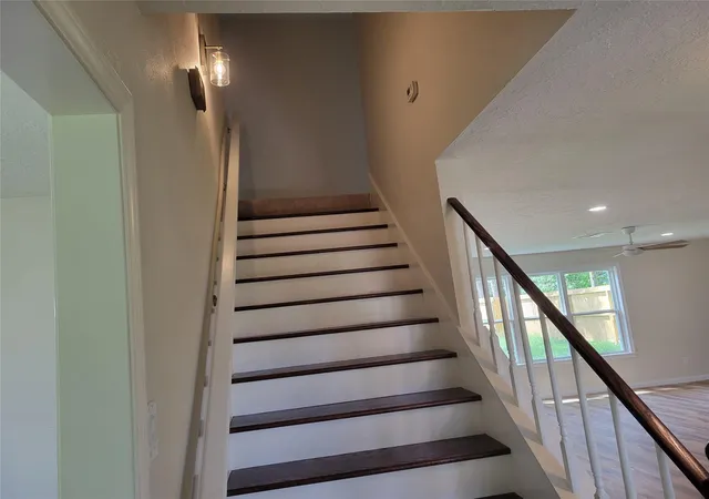Photo 3 of Sale Pending at 5306 Green Springs Dr, Houston, TX 77066 | MLS# 66604077 | Listing updated on 2026-09-22
