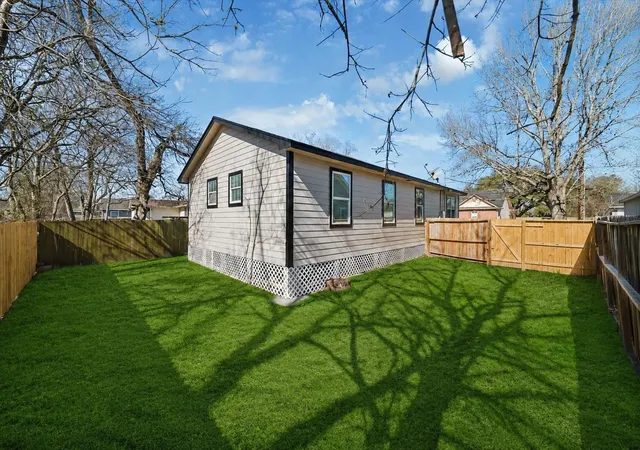 8th image of 815 Fields St, Richmond, TX 77469 | MLS# 29703355