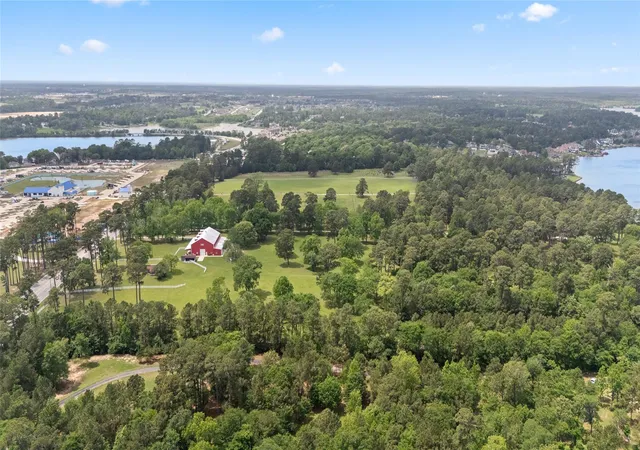 Photo 3 of Mansion for sale at 15126 Walden Rd, Montgomery, TX 77356 | MLS# 58608298 | Listing updated on 2026-06-10