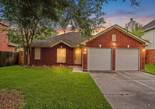 Homes for sale in Houston, TX | 15007 Changing Oak Ridge Ct, Houston, TX 77082 | MLS# 61371115