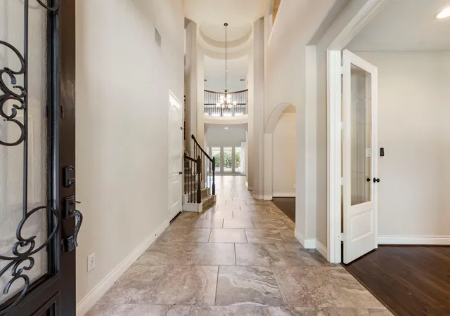 Photo 2 of Single family home for sale at 131 Deerchase Dr, Conroe, TX 77384 | MLS# 14226203 | Listing updated on 2026-08-31