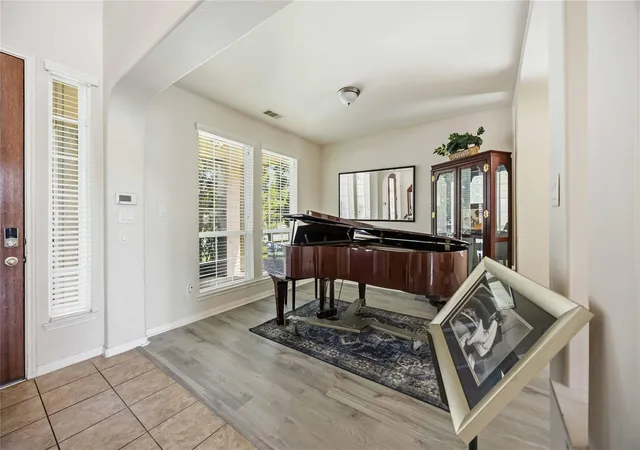 Photo 4 of Single family home for sale at 4511 Haviland Fls Dr, Humble, TX 77396 | MLS# 23000759 | Listing updated on 2026-07-29