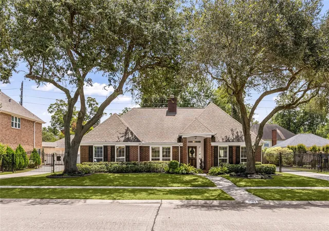 2nd image of 4503 Heatherwilde St, Sugar Land, TX 77479 | MLS# 62133569