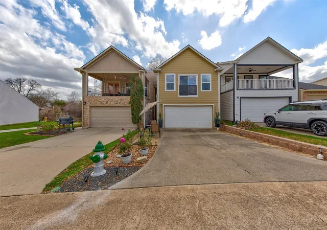 1st image of 287 Capetown, Montgomery, TX 77356 | MLS# 69883935