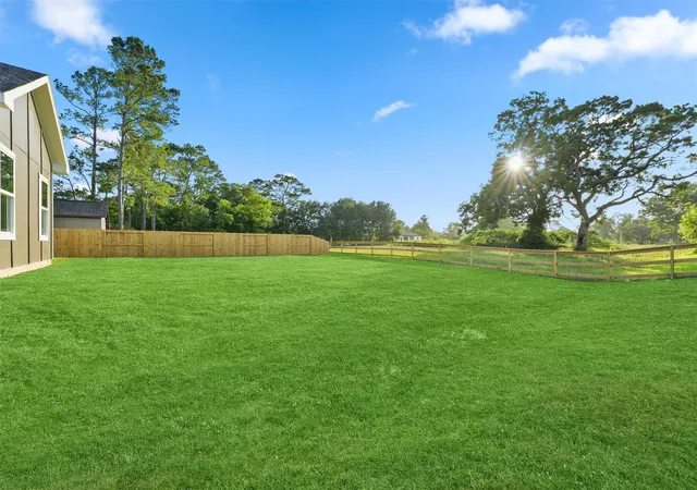 Photo 3 of Sale Pending at 252 Davis Bnd Rd, Alvin, TX 77511 | MLS# 82666381 | Listing updated on 2026-09-08