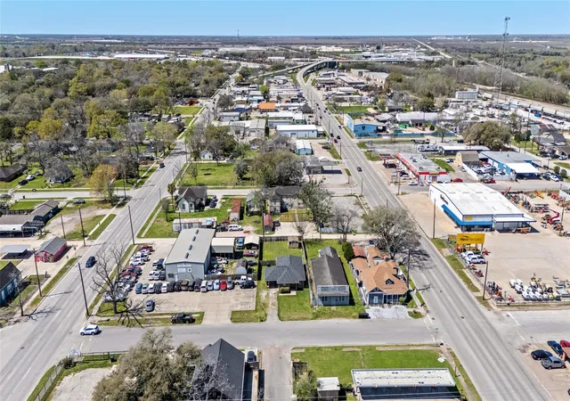Homes for sale in Rosenberg, TX | 1004 Houston St, Rosenberg, TX 77471 | MLS# 49377209