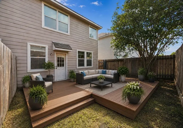 Photo 22 of Single family home for sale at 6051 Yorkglen Manor Ln, Houston, TX 77084 | MLS# 8105415 | Listing updated on 2026-08-27