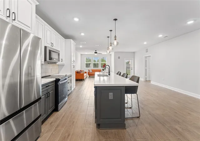 3rd image of 6804 Westview Dr #3103, Houston, TX 77055 | MLS# 65132710